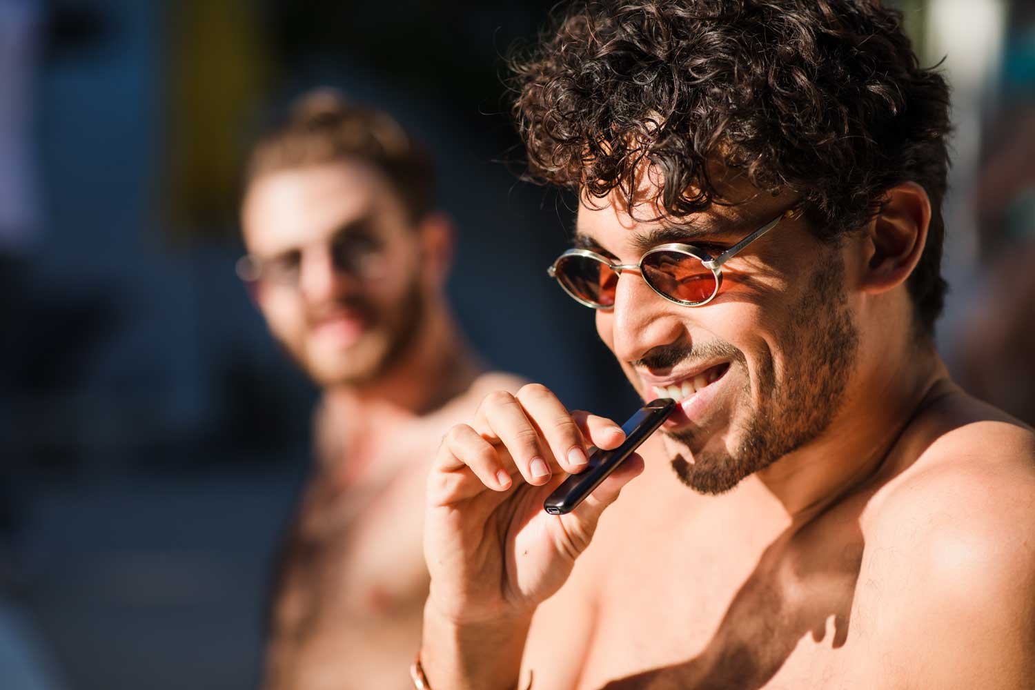 Man-Smoking-Vape